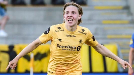 [中超]王大雷染红 成都蓉城“三杀”山东泰山