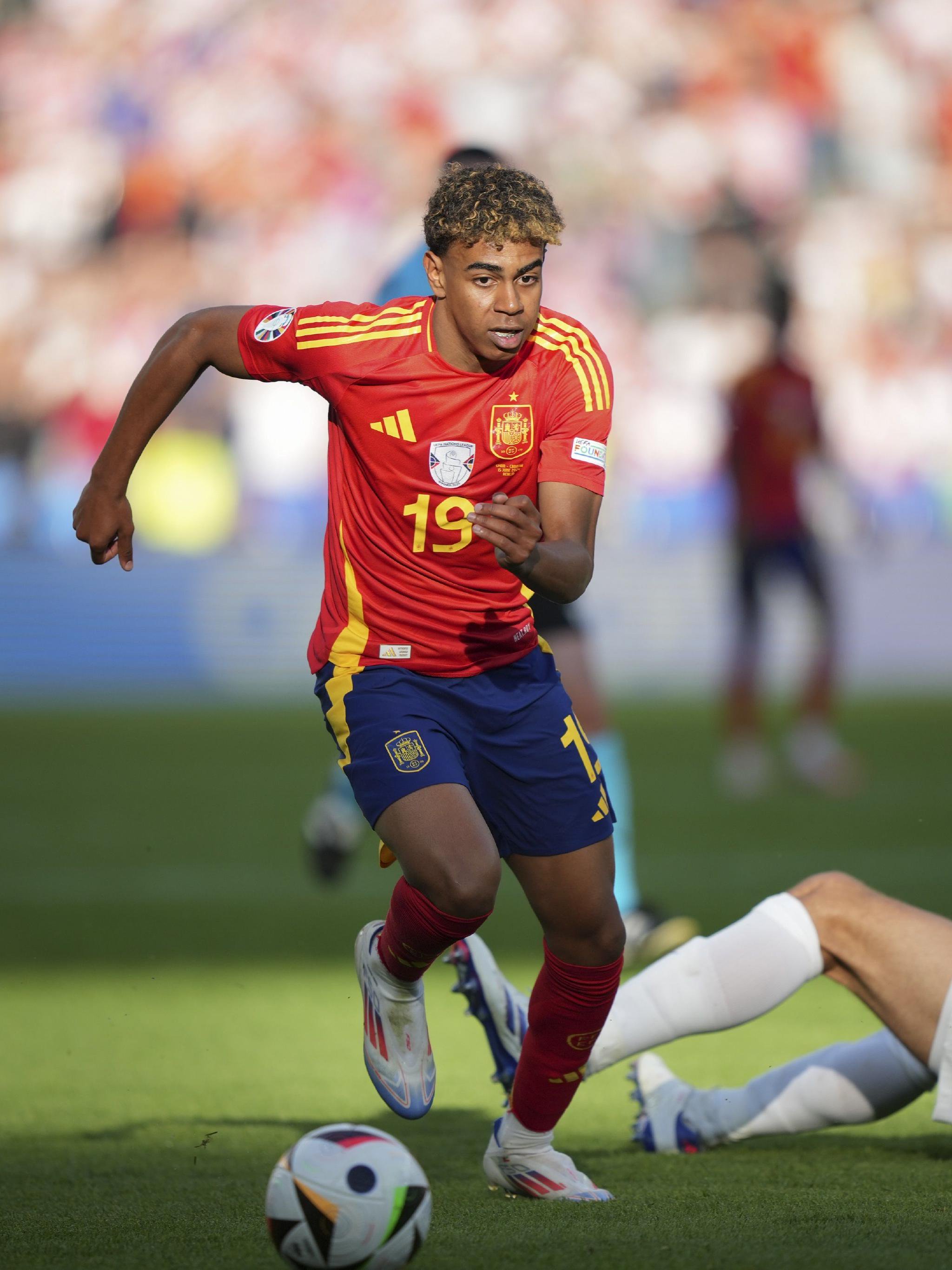 AI时代都来了，还有一群开发者在“手搓”游戏